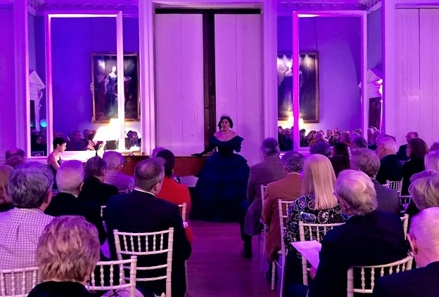 Soprano sings in Victorian Opera Gala at Kirtlington park